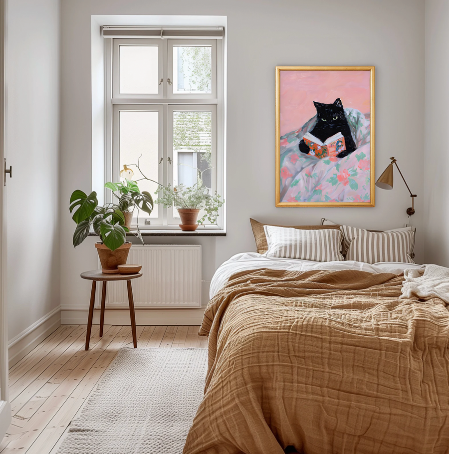 Black Cat Leyendo
