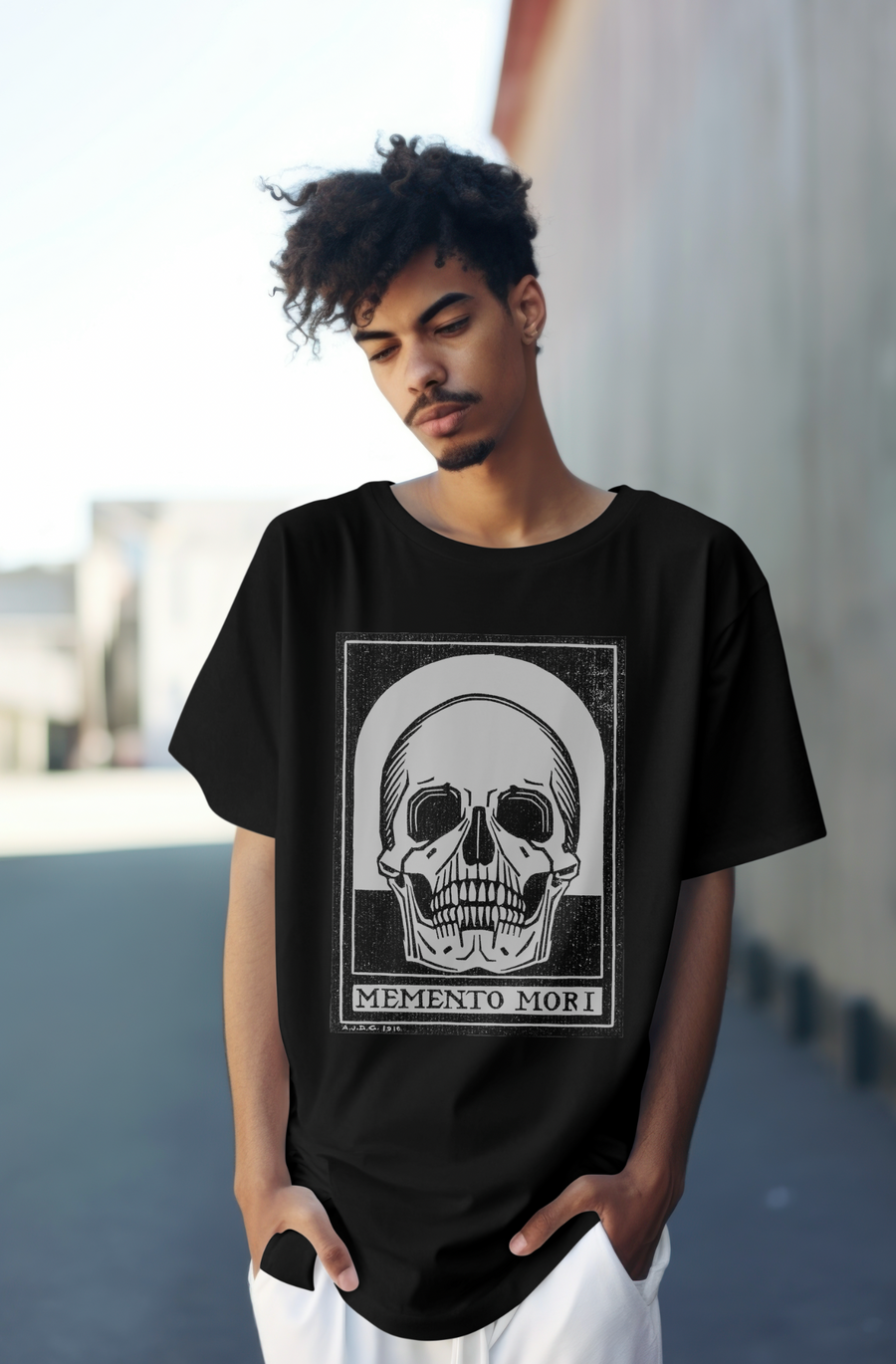 Memento Mori - Playera de manga corta