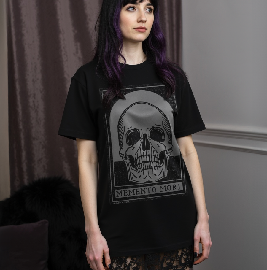 Memento Mori - Playera de manga corta