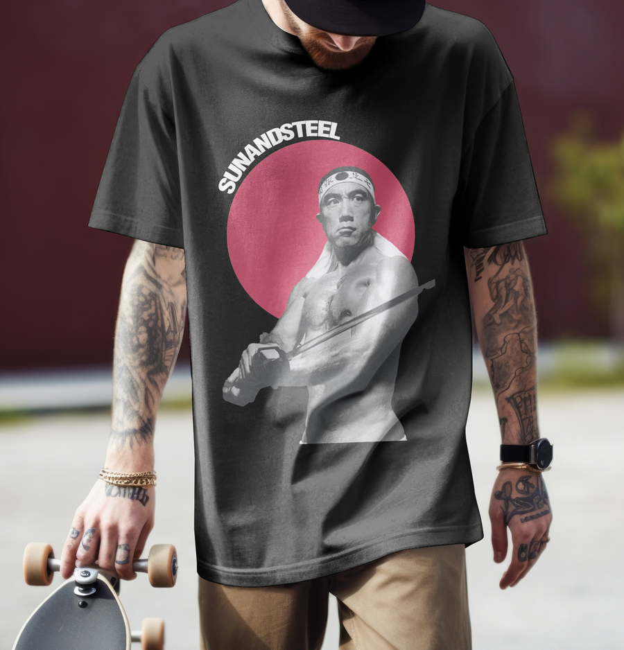 Yukio Mishima Sun and Steel - Playera de manga corta