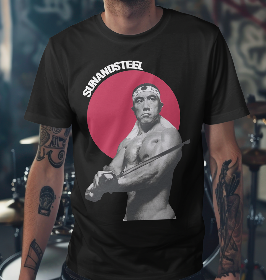 Yukio Mishima Sun and Steel - Playera de manga corta