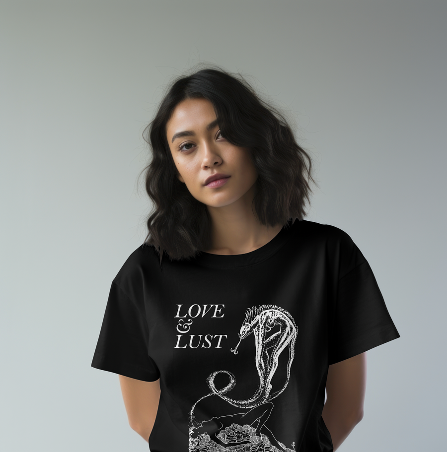 Love and Lust - Playera de manga corta