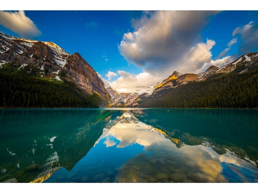 Lago en las Montañas