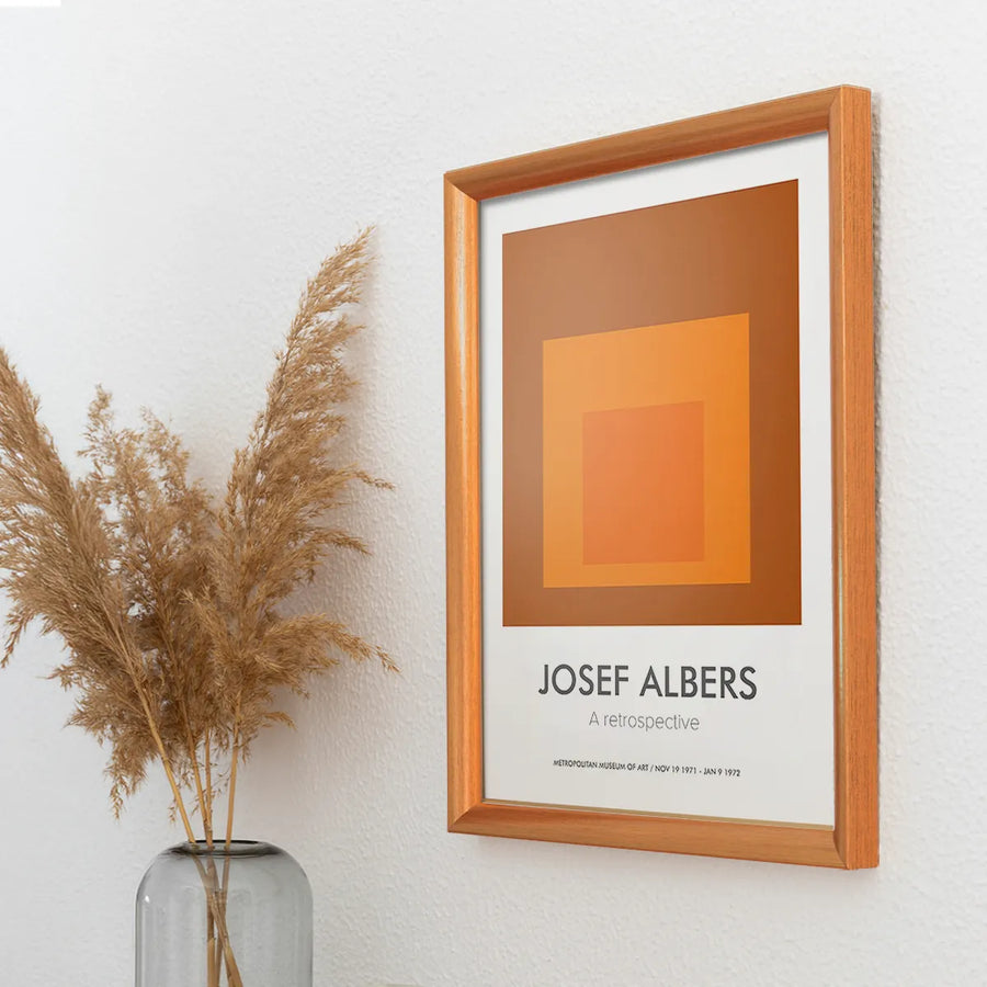 Josef Albers Teoria del Color Bauhaus MOMA retrospective (Brown)