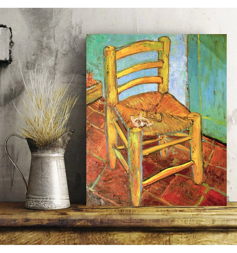 cuadro la silla de van gogh decorando una sala